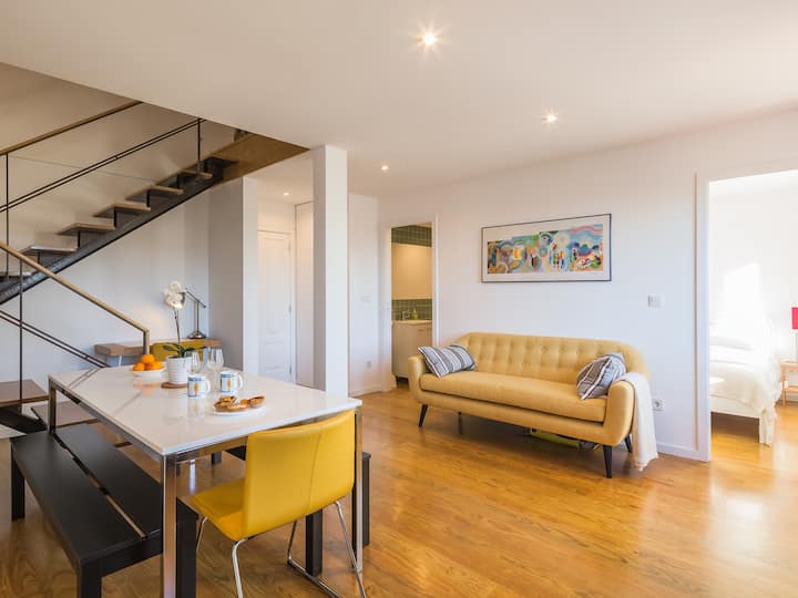 Shiny Charming Central Duplex - W/ Parking - Maia
