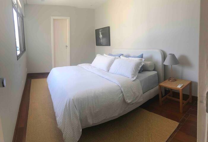 Duplex com piscina, 3 suites no coração de ipanema gallery image 5