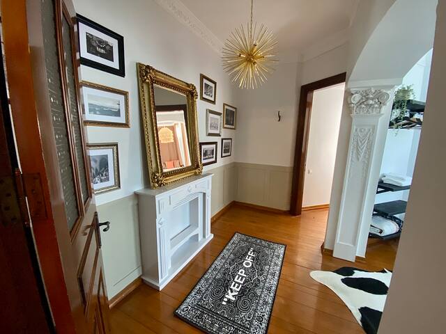 Charming flat in heart of Galata! gallery image 4