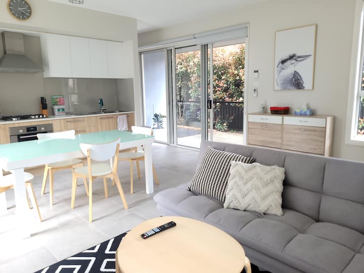Cosy Private Modern Flat - Hornsby
