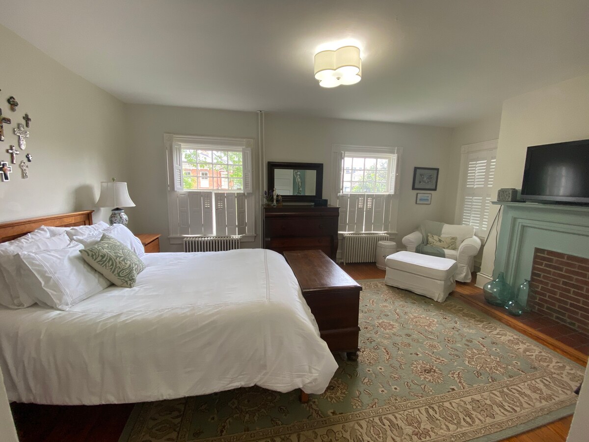 ห้องนอนใหญ่ (ชั้น 2)