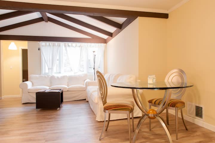 European Style Ranch By The Park, 3 Bedrooms Ranch - Lincoln Park, NJ