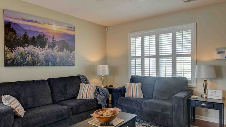 Orchard Guest Cottage - Hendersonville, NC