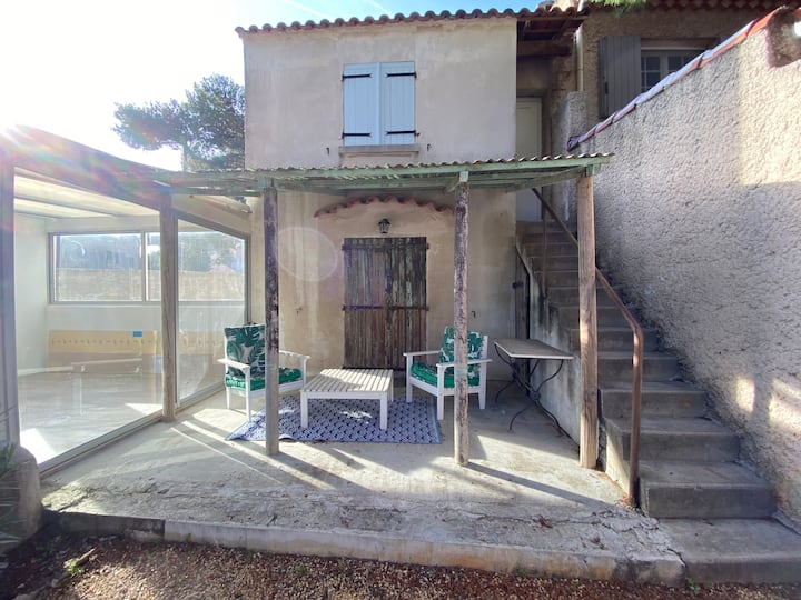 Studio 5 Mn Des Plages Dans Les Pins - Martigues