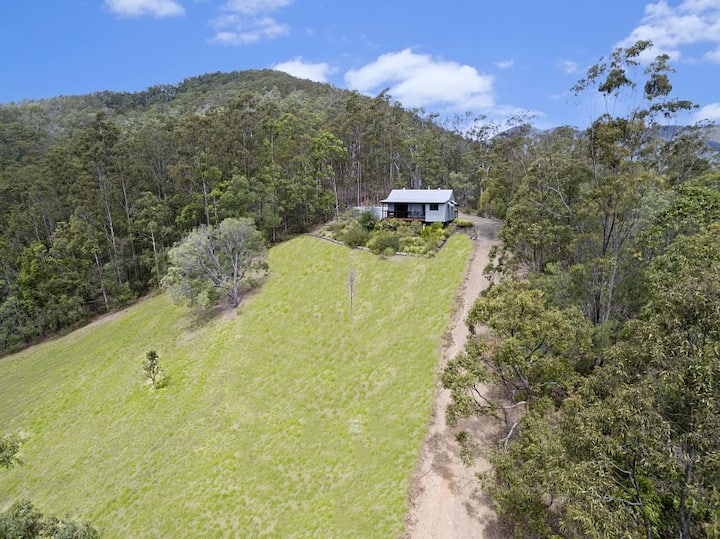 Currawong Self contained Cottage