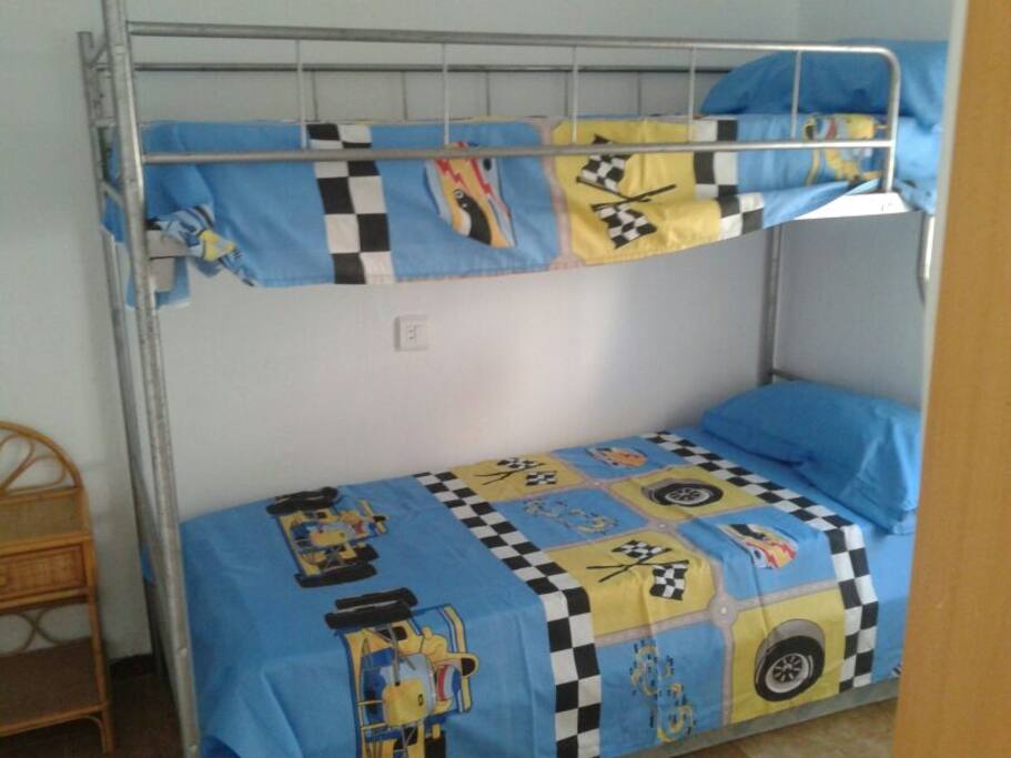 Habitación con litera