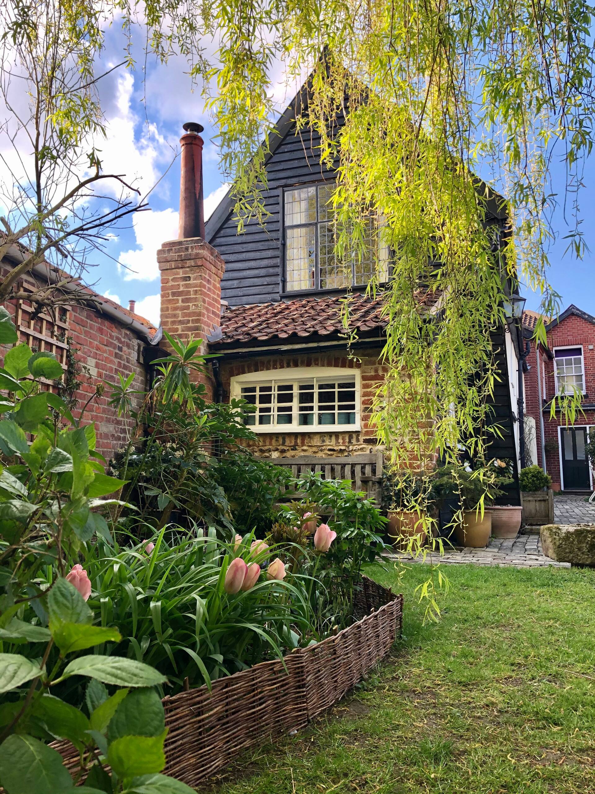 Charmantes Cottage aus dem 15. Jahrhundert in elegantem und historischem Hingham