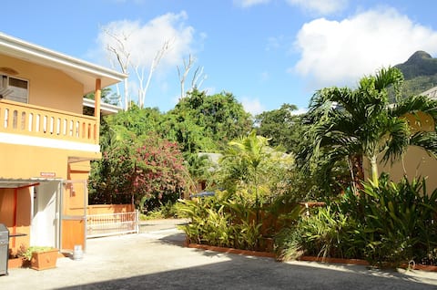 One Bedroom Apart - B.Vallon  Room5