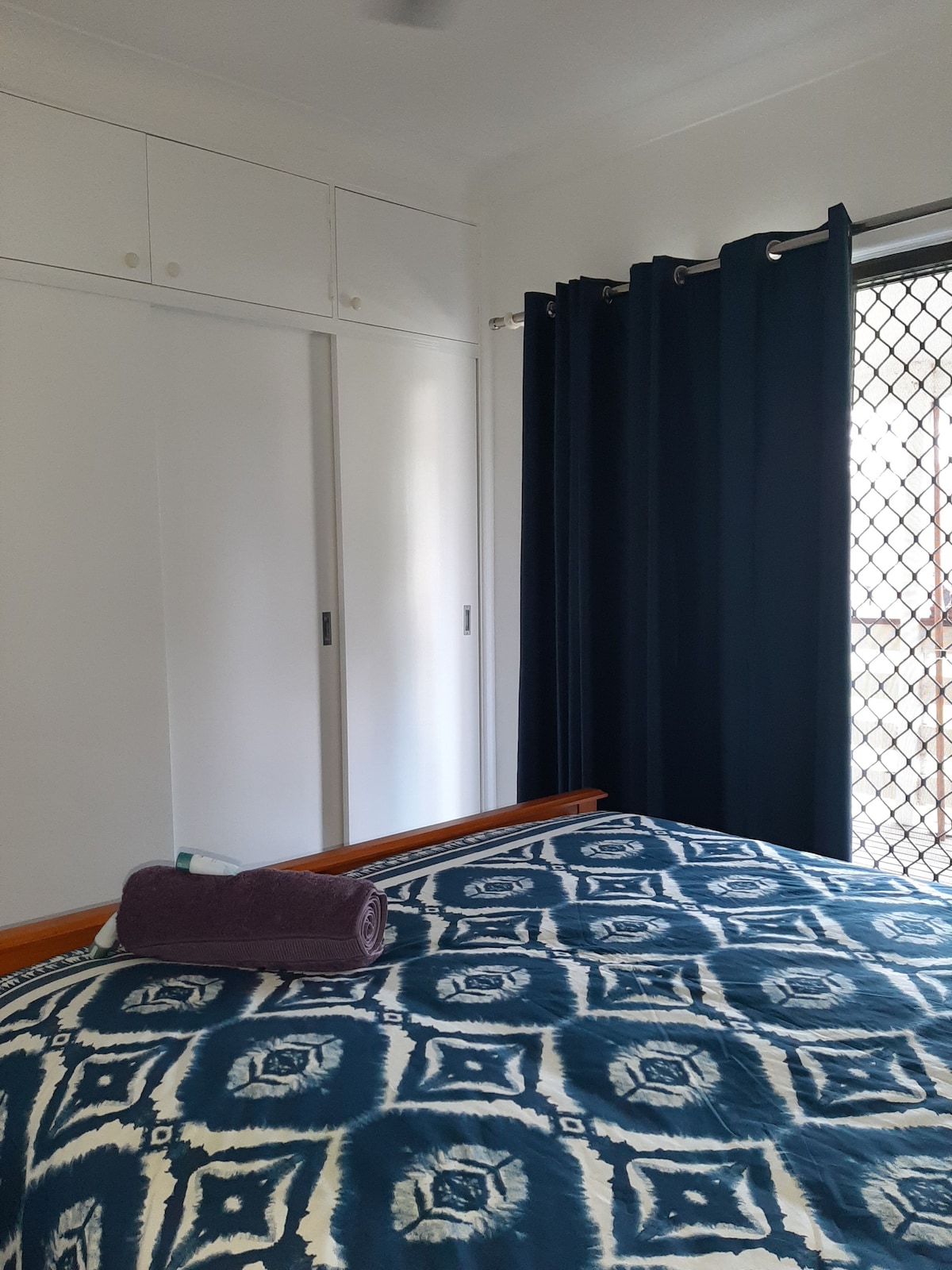 Plenty of ventillation, storage and roomy.