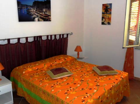Top performing Airbnb: Beautiful house with veranda and garden in Vibo Valentia