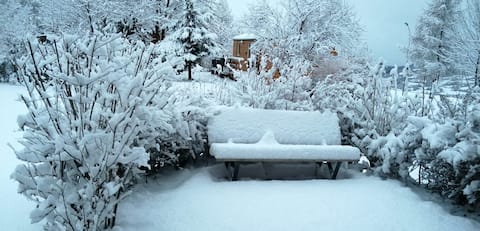 Cottage, nature, snow, foot of the slopes, relaxation