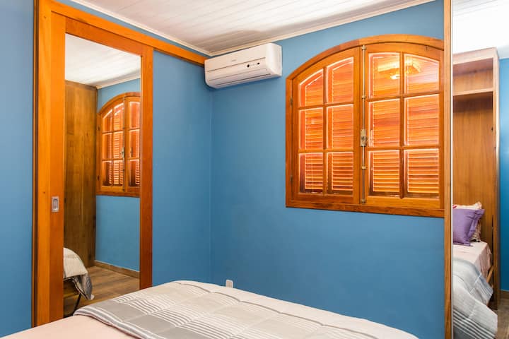 CCB上层公寓卧室空调