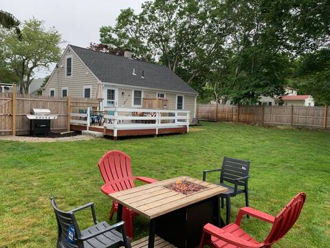 LOCATION! Newly renovated cape house awaits you!