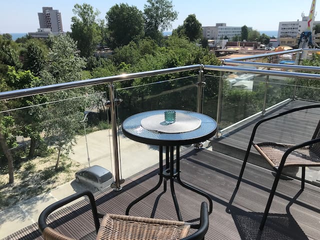 Airbnb Neptun Vacation Rentals Places To Stay Constanța