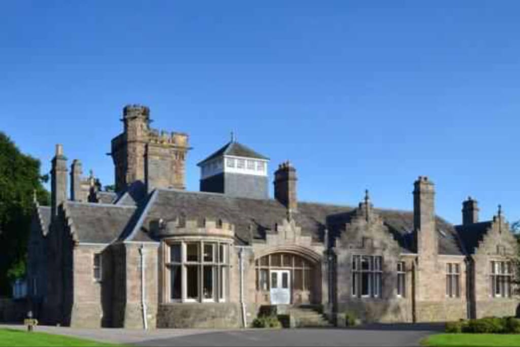 Lesmurdie House Flats for Rent in Moray, Scotland, United Kingdom