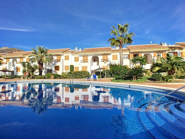 Ground floor, wifi, pool, park views