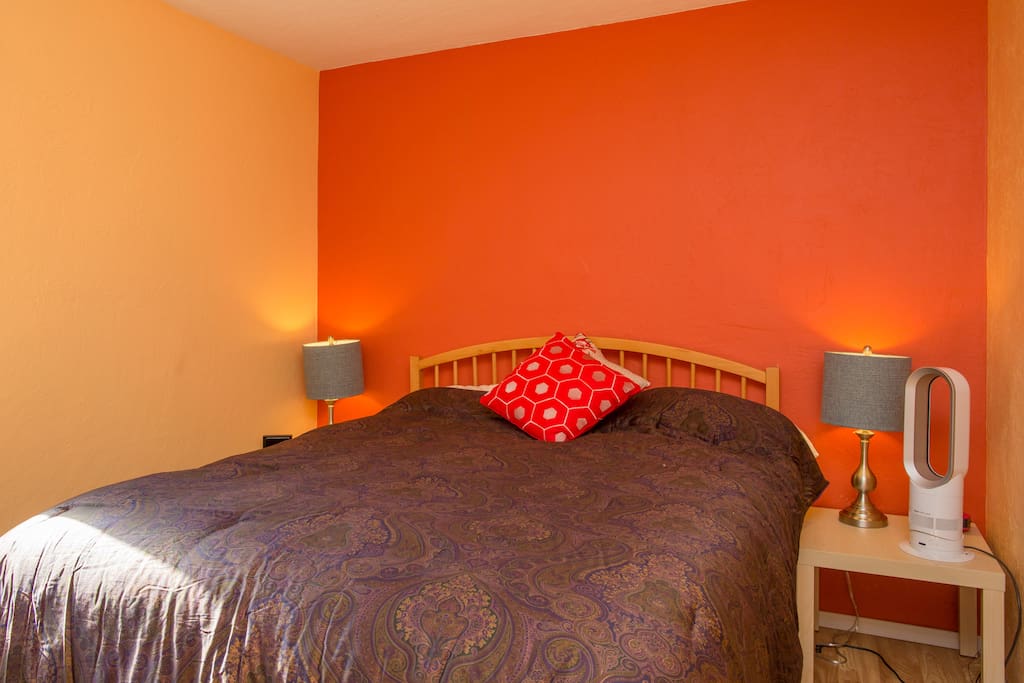 Queen Bed with Linens