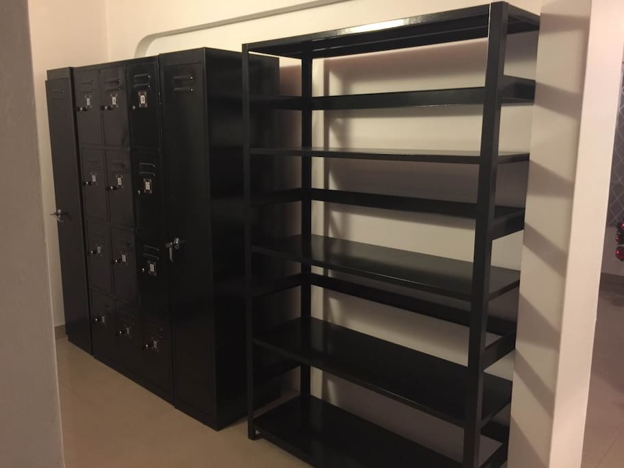 Locker-room for your personal belongings