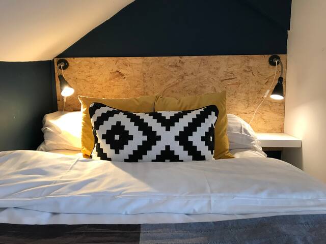 No3.Priv bedroom.Near QUB.Double bed.free wi fi