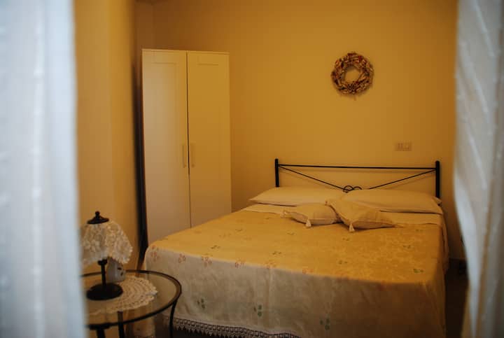 Very romantic Pretty room.. with soft light!