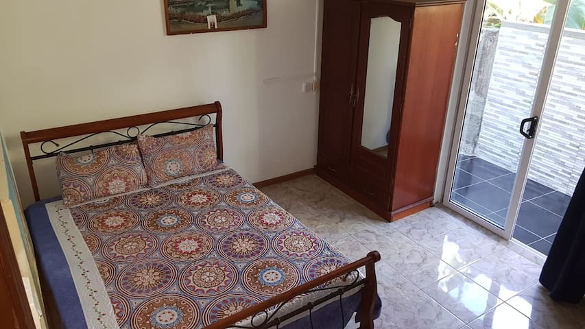 Chambre Avec Entree Et Salle De Bain Independantes 1 Bedroom 1 Bathroom House Riviere Des Anguilles Mauritius