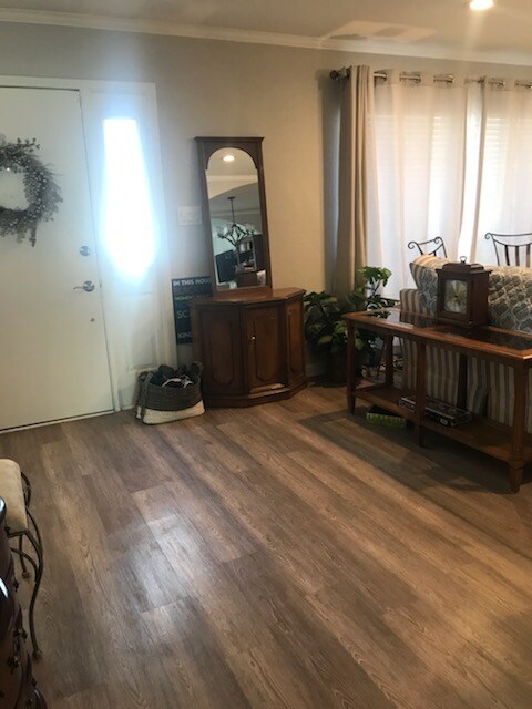 Suite in updated townhome