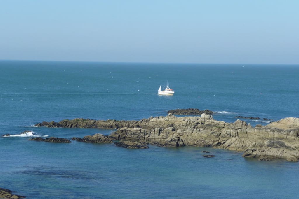 Retour d'un bateau de pêche
