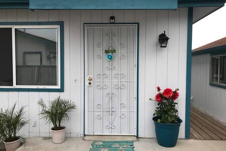 Pearl’s Hidden Treasure
1 BDR sleeps up to 5