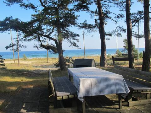 A real Pearl 50m from the beach
