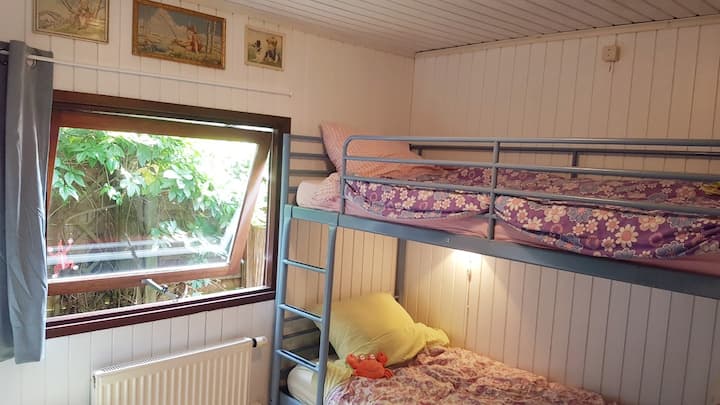 Kuwarto na may bunk bed 90 x 200 cm
