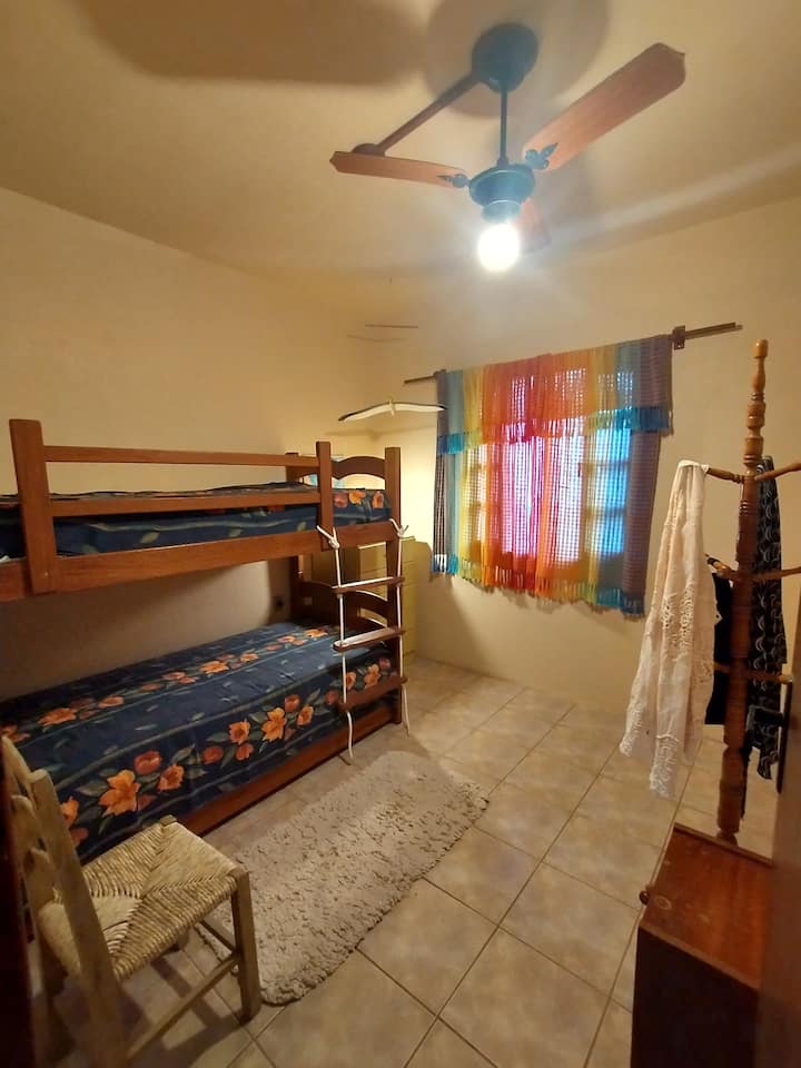 Dhomë teke me krevat marinar 