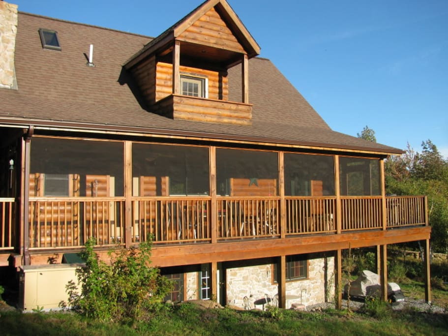 Full screened in porch!
