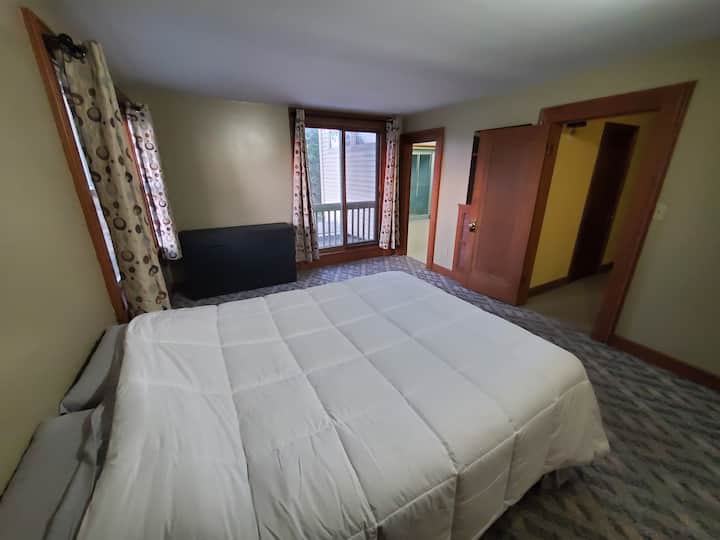 საძინებელი 1