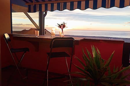 VIEW OF REVE Ocean, Surf, Mountain, Studio'Hotel