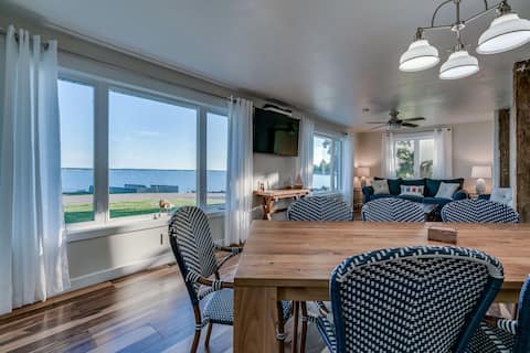 Successful Airbnb property: Chaumont NY Sleeps 15 Waterfront Pt Salubrious in Watertown / Fort Drum