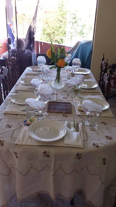 Mesa para almoço e jantar