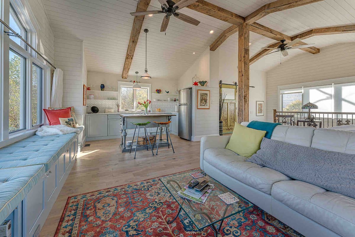La Soledad Lavender Farm Airbnb near Harpers Ferry
