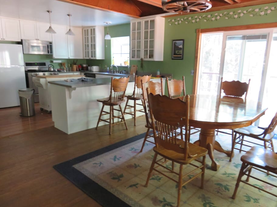 Full kitchen and open to dining and living area