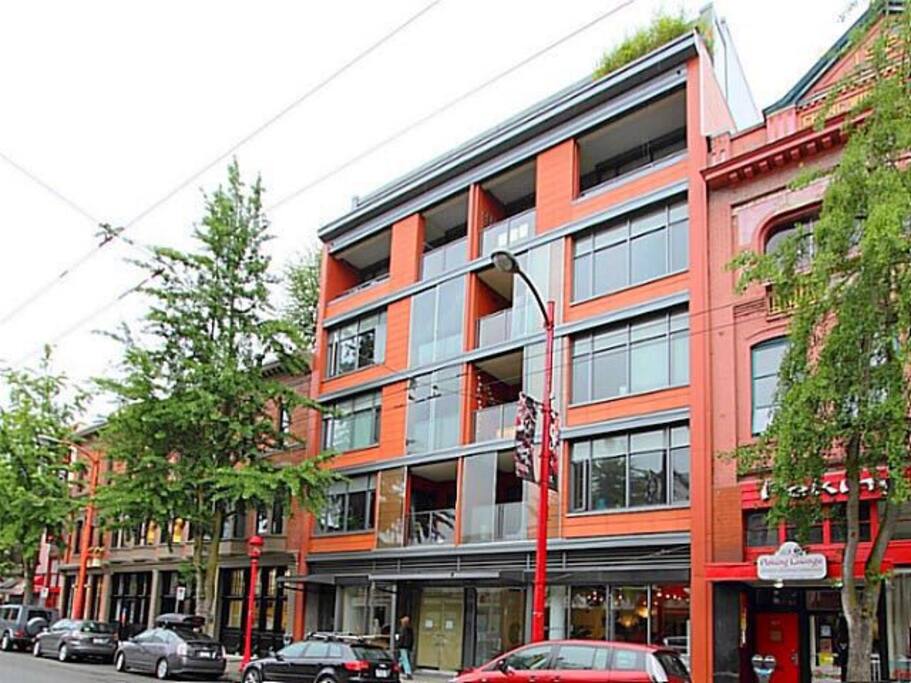 MODERN APARTMENT suite Historic Chinatown/ Gastown Apartments for Rent in Vancouver, British