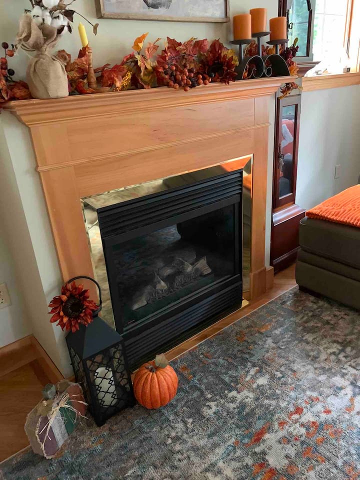 Enjoy Peaceful Surroundings At Hummingbird House - Pillsbury State Park, Washington