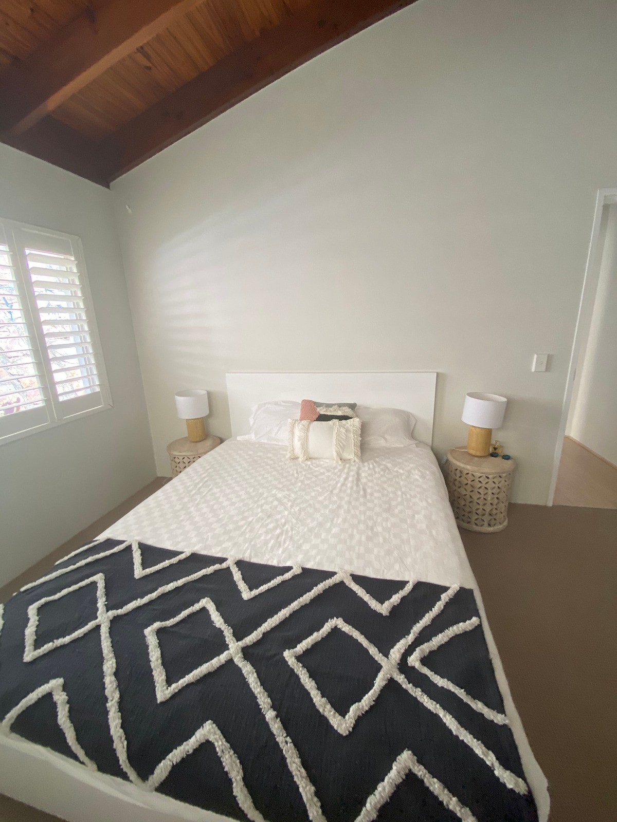 楼上卧室（ 2 ） 