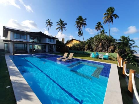 The Jewel of Porto! 
Luxury Design House, Beira Mar.