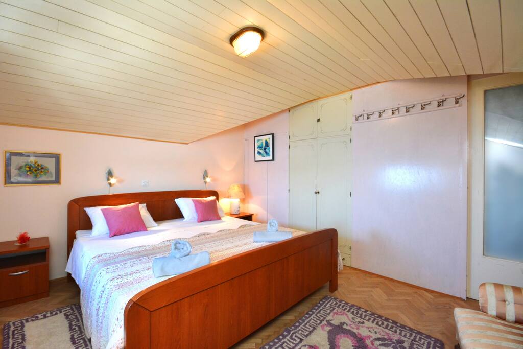 Master bedroom with a view/AC
