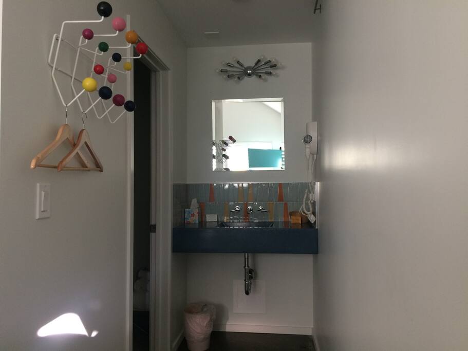 Hall to bath/shower