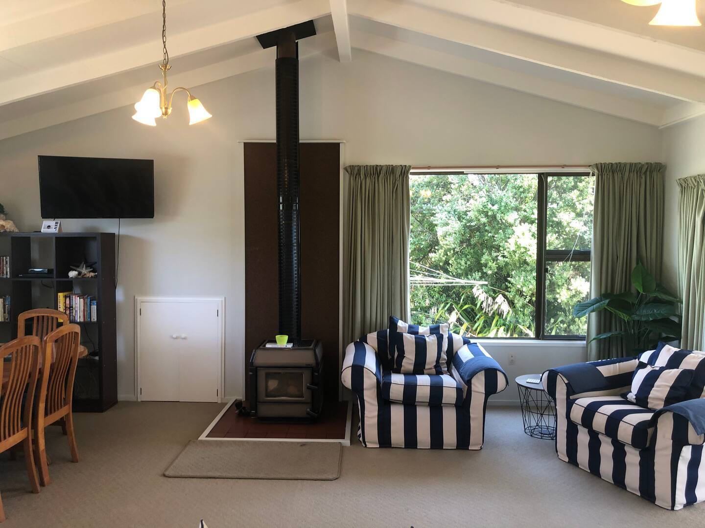 Seaviews N' Siestas, Moeraki 3
