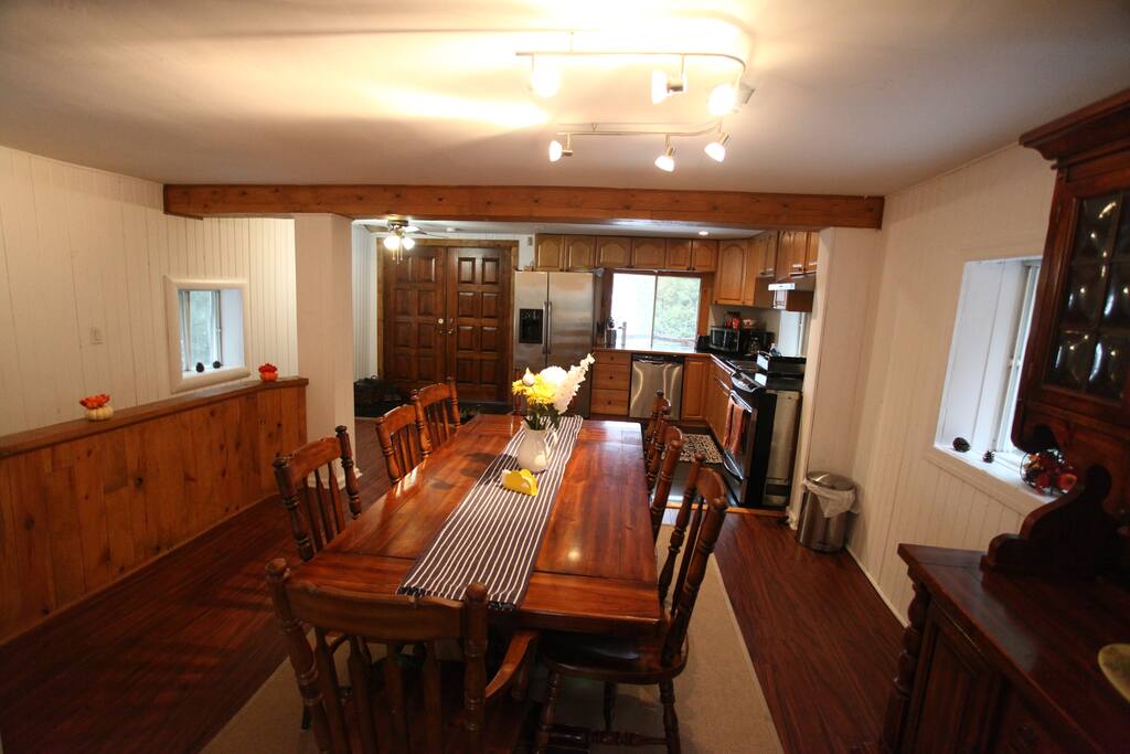 kitchen and dinning room