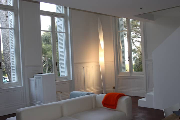 Bel Appartement Dans Le Chateau Charles Roux Lofts A Louer A Sausset Les Pins Provence Alpes Cote D Azur France