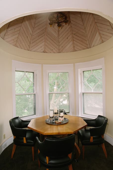Turret with game table