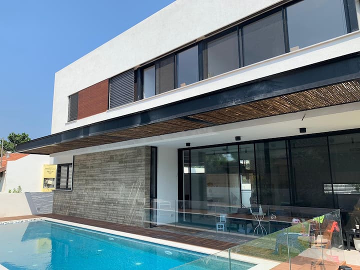 וילת W High End - Israël