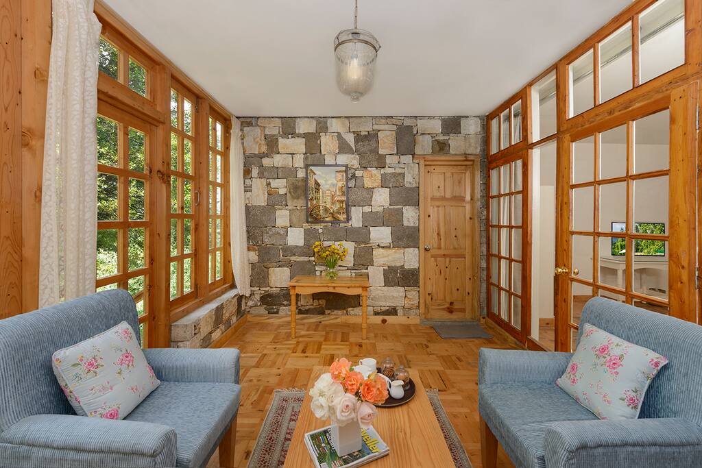 Private sitting area that opens into the garden
